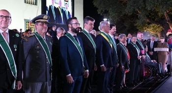 Governador entrega Comenda da Ordem do Mérito Anhanguera
